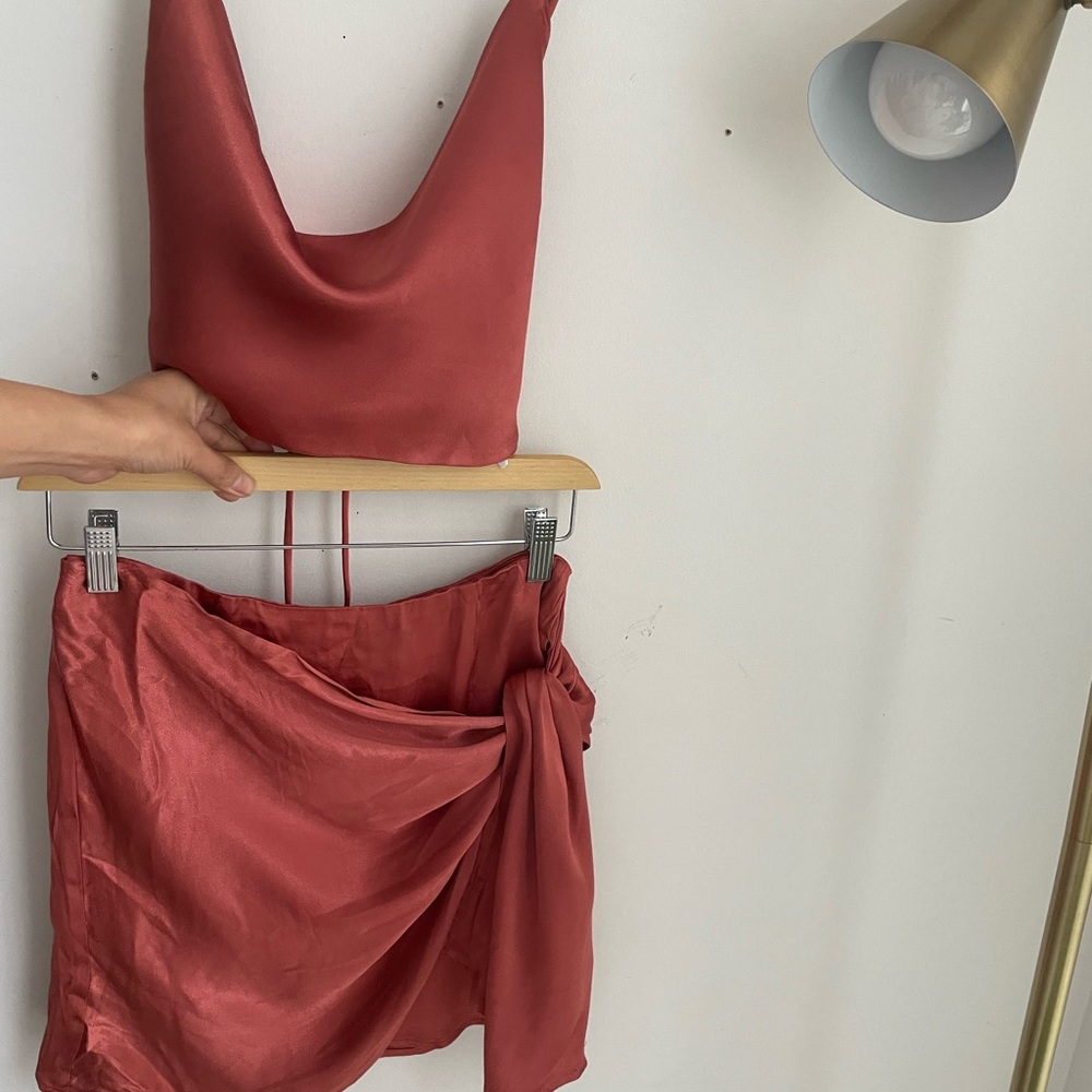 Skirt and top set